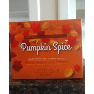VOESH New York PUMPKIN SPICE PEDI In A Box Deluxe 2 Complet 4 Step Pedicure kits